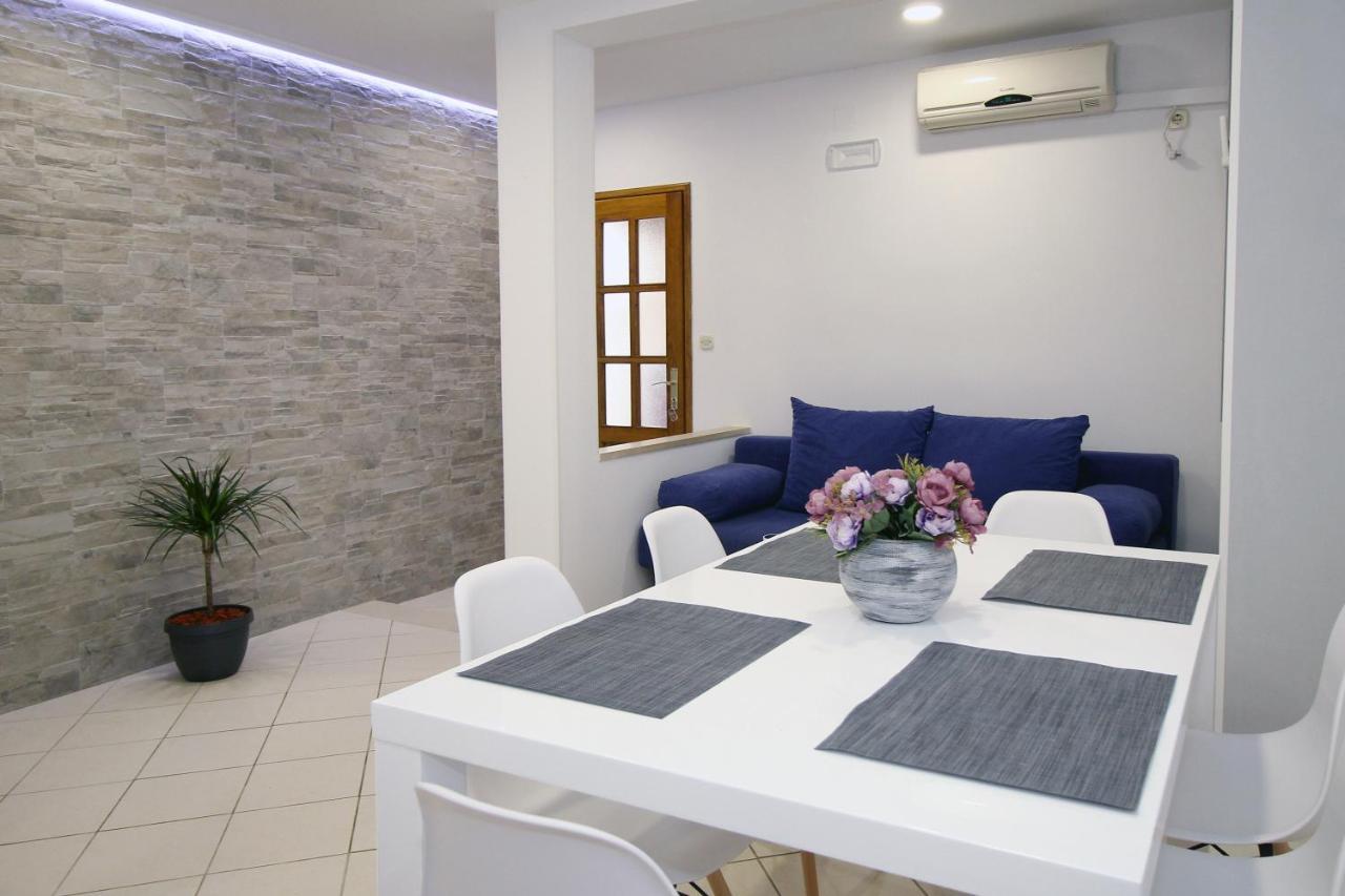 Apartments Miovic Molunat Exterior photo