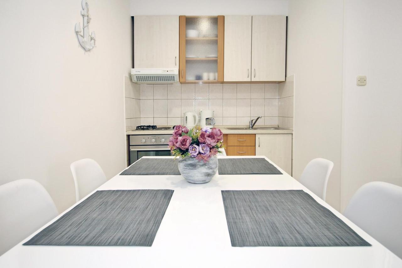 Apartments Miovic Molunat Exterior photo