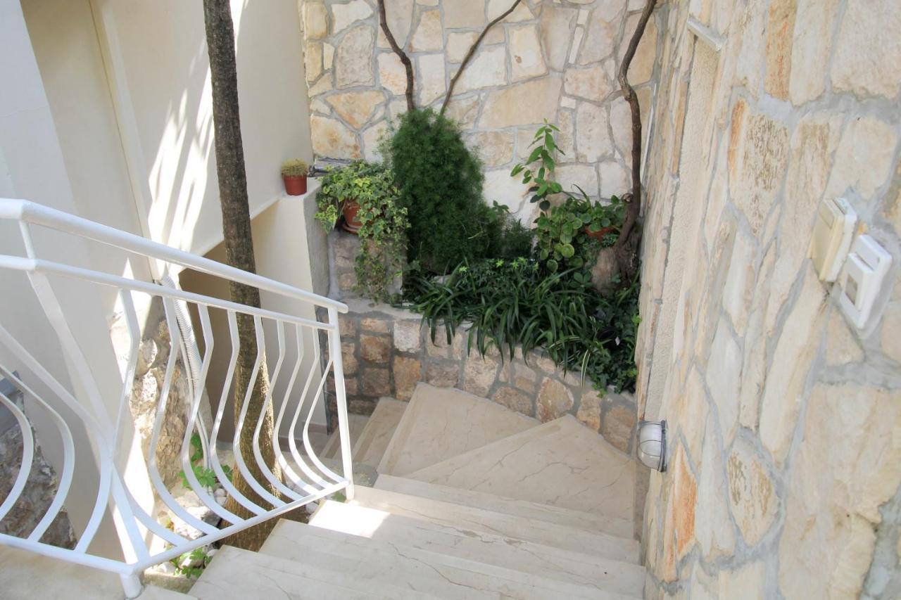 Apartments Miovic Molunat Exterior photo
